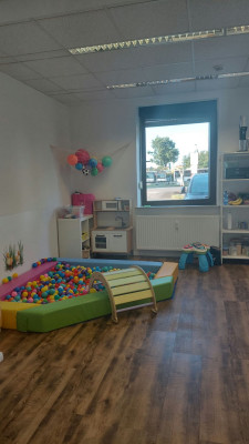 Raum 1 Bällebad + Spielküche